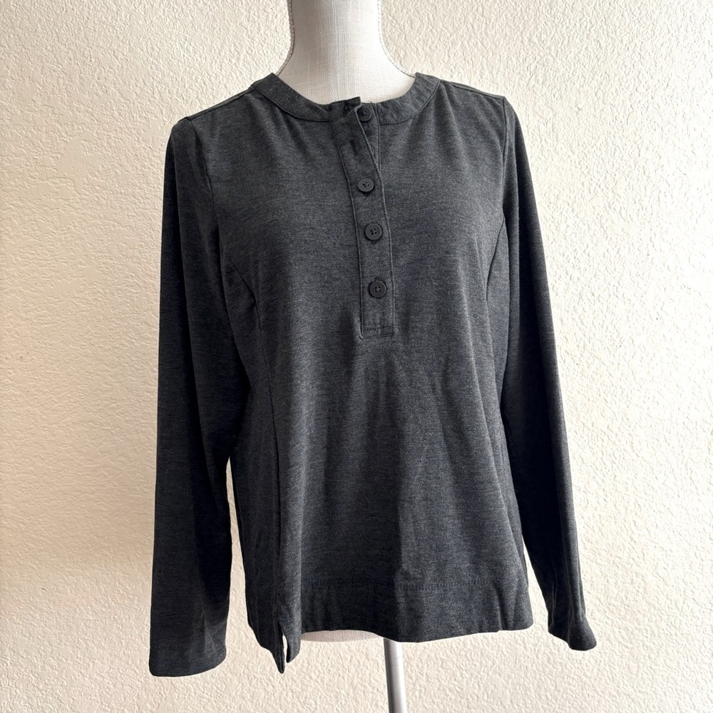 Liz Claiborne long sleeve top Size Med